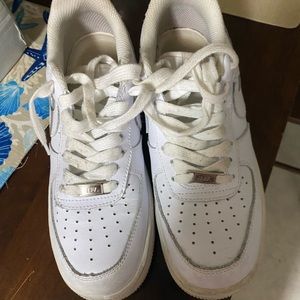Men’s vintage Air Force 1s